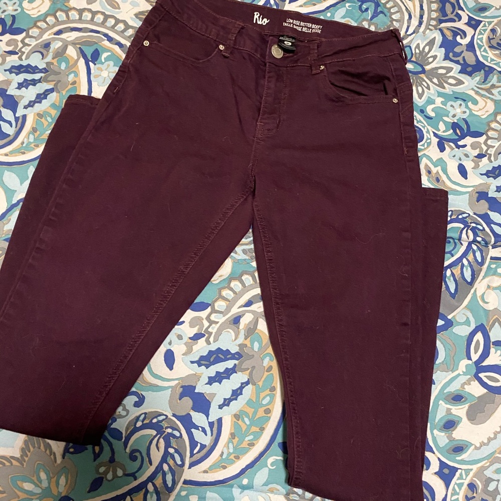 Rio Low rise Better booty burgundy denim jeans.